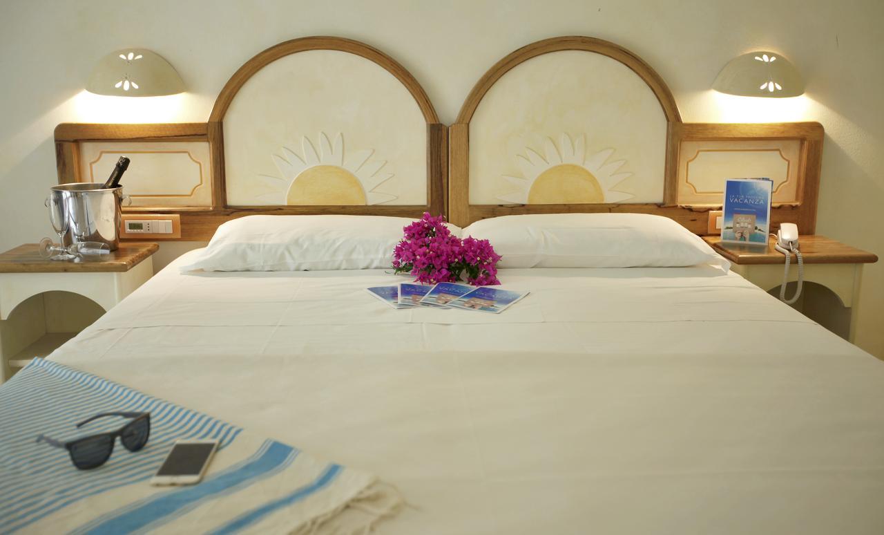 Club Esse Beach Palau