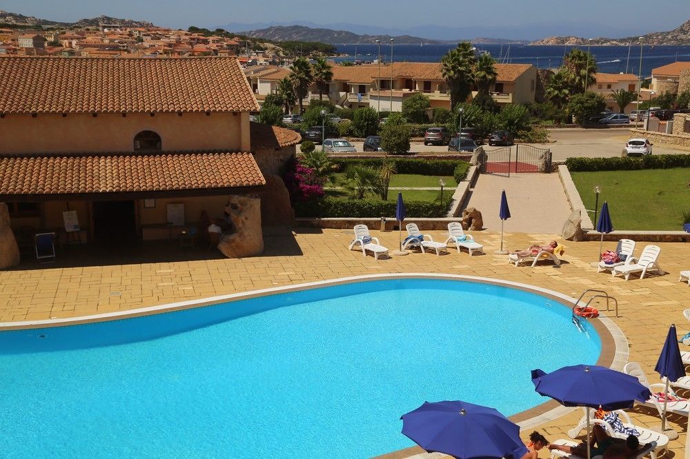 Club Esse Beach 4* Palau